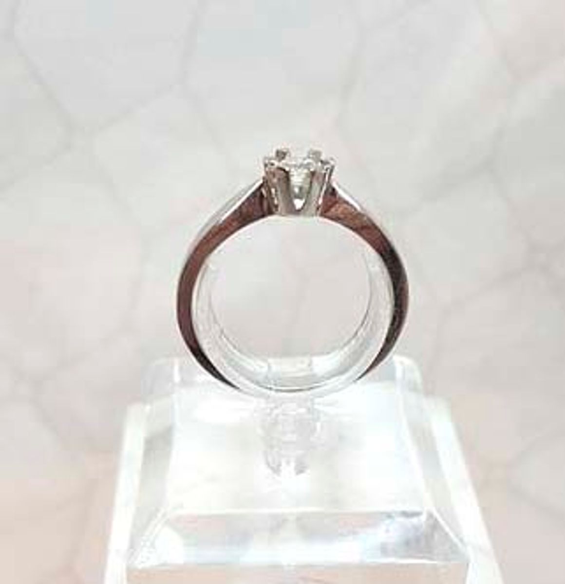 Enstens ring 0,20ct tw/si