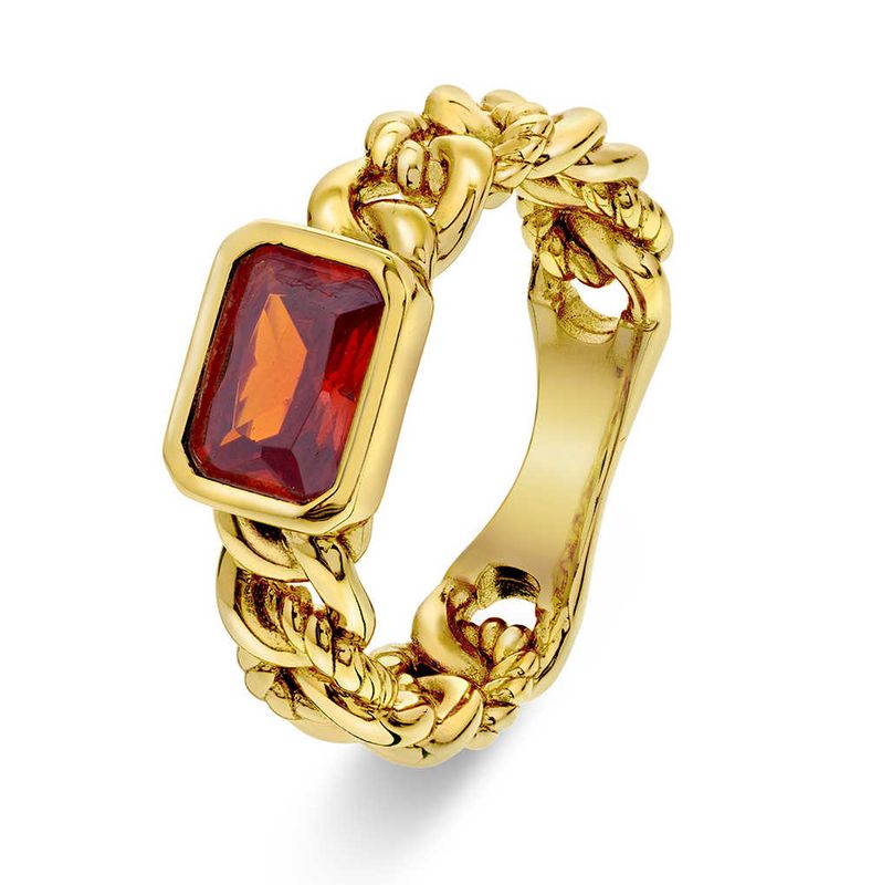Ring i forgylt sølv med orange zirkonia